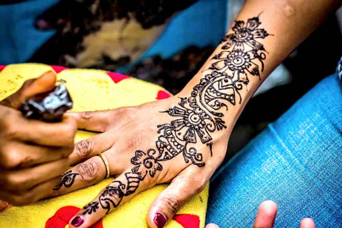 Arabic Mehndi Design Back Hand 2023